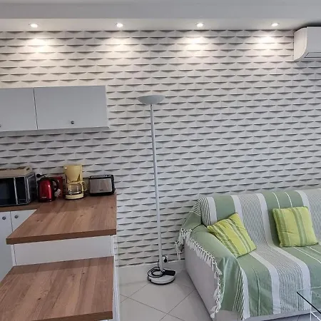 Studio Plage De La Salis Antibes Appartement